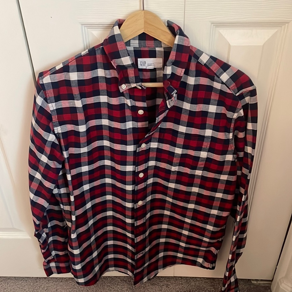 Gap button down